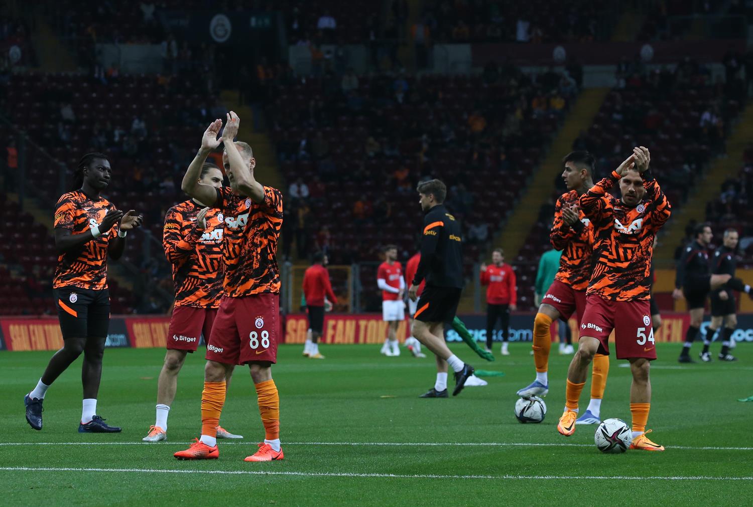 Domenec Torrent'ten ilk 11'de 3 de�i�iklik