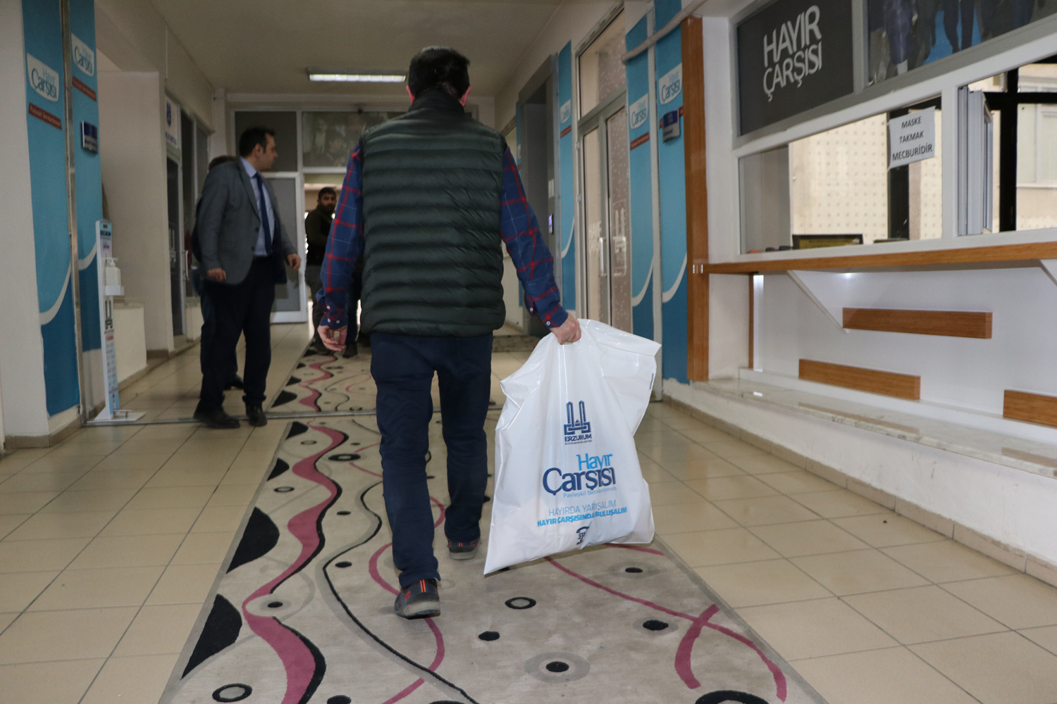 Hay�r �ar��s� binlerce aileyi sevindirdi