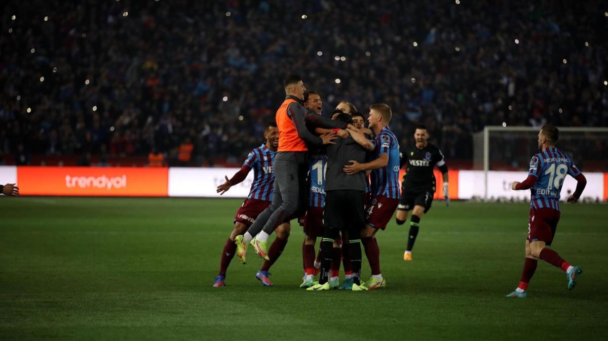 ampiyon Trabzonspor'da 6 oyuncu hcuma verdii destekle n plana kt