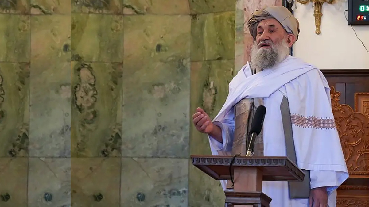 Taliban lideri 6 y�l i�inde ikinci kez halk�n kar��s�na ��kt�