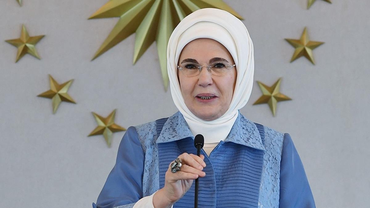 Emine Erdoan: Tm slam aleminin ve milletimizin Ramazan Bayram'n tebrik ediyorum
