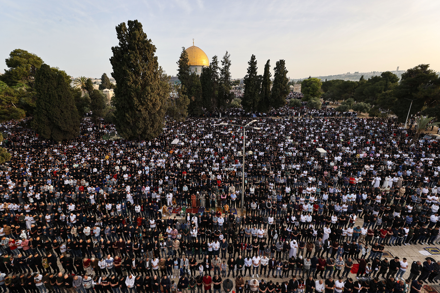 Mescid-i Aksa'da 200 bin ki�i bayram namaz� k�ld�
