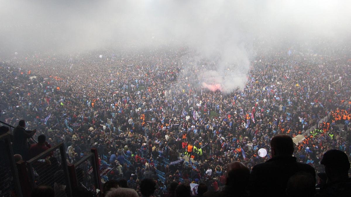 Trabzonsporlu taraftarlar, takmlarnn ampiyonluunu stanbul'da kutlayacak