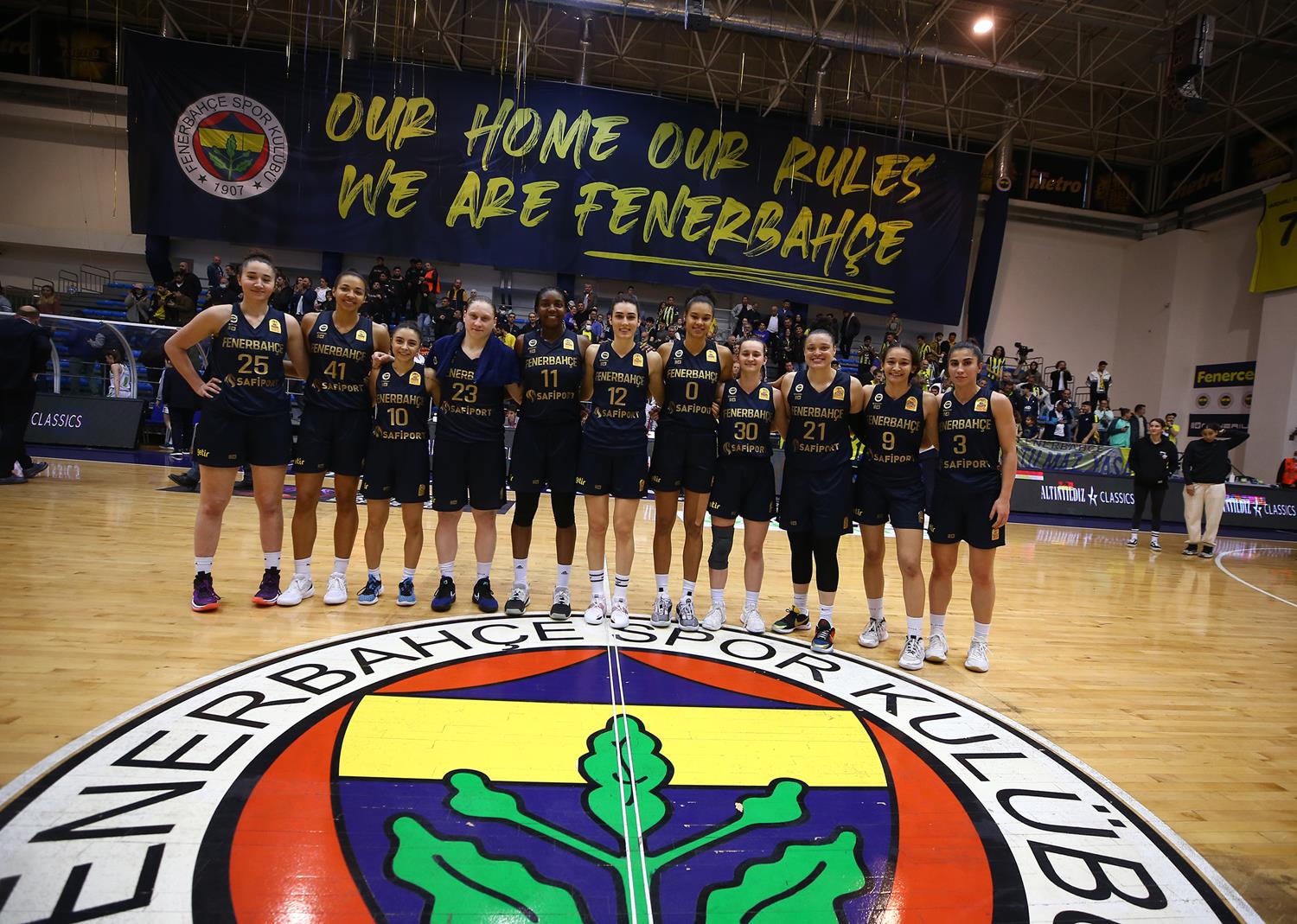 Fenerbah�e Safiport, Nesibe Ayd�n'� ge�erek finale ad�n� yazd�rd�