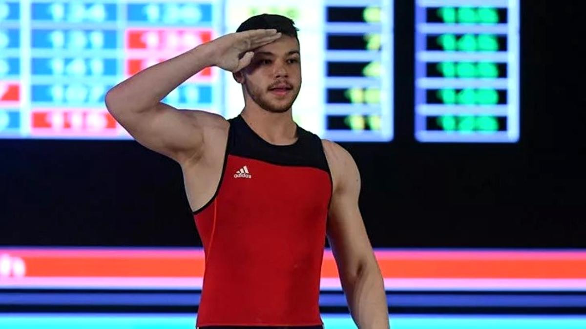 Milli sporcu Hakan Kurnaz, 2 alt�n madalya kazand�