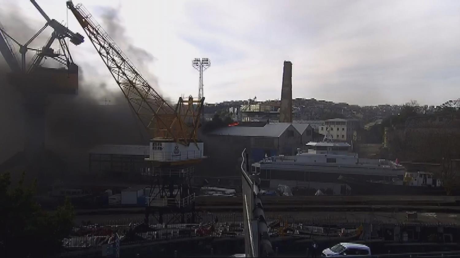 Hali� Tersanesi'nde yang�n! �ok say�da ekip sevk edildi