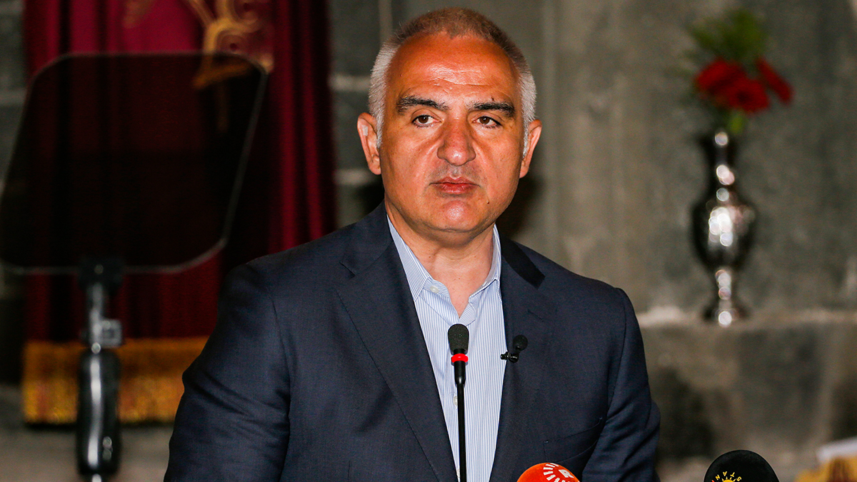 Bakan Ersoy: T�rk milleti var olduk�a vak�f medeniyeti de var olacak