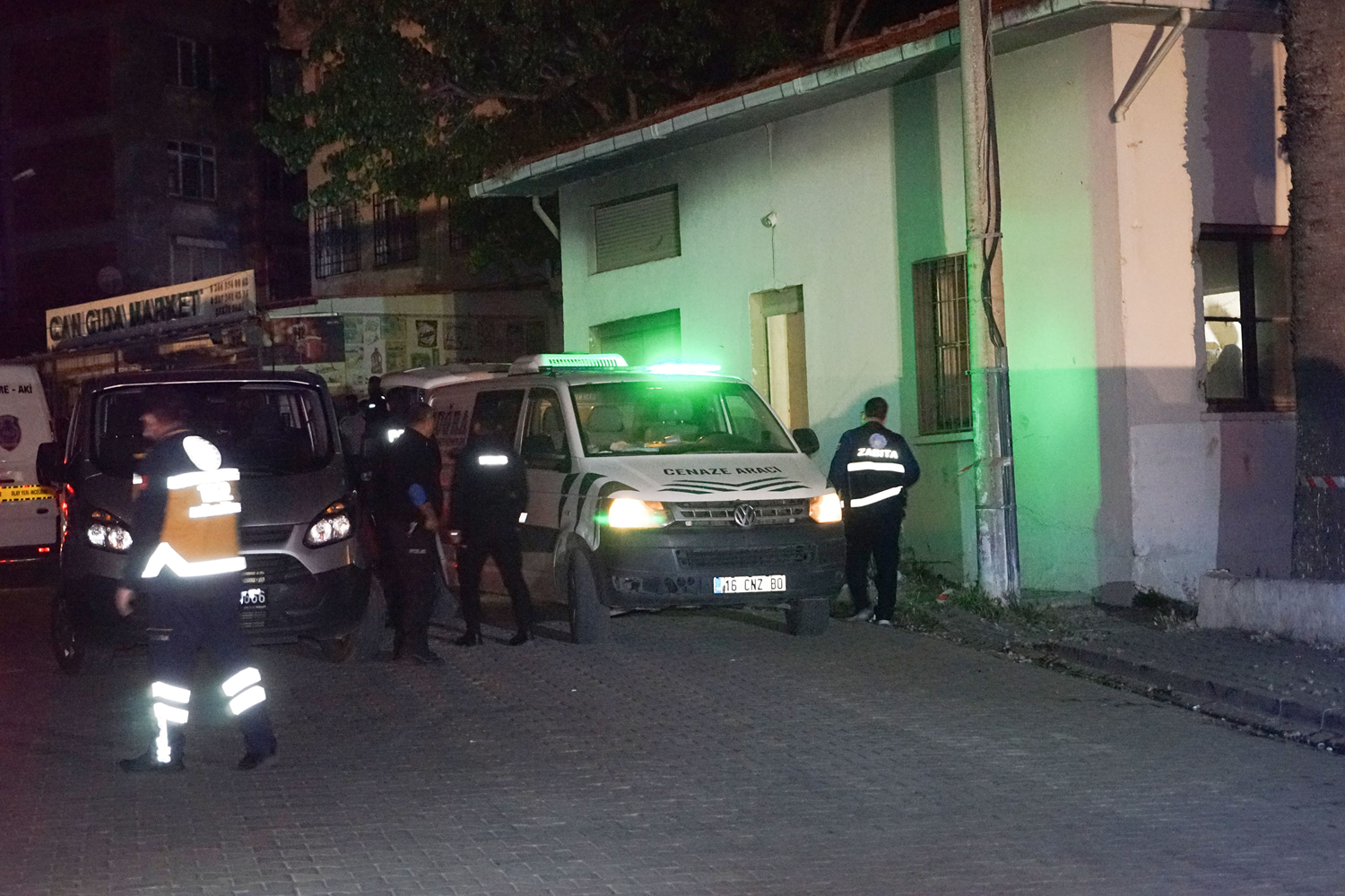 Trafoya giren ki�i ak�ma kap�larak vefat etti