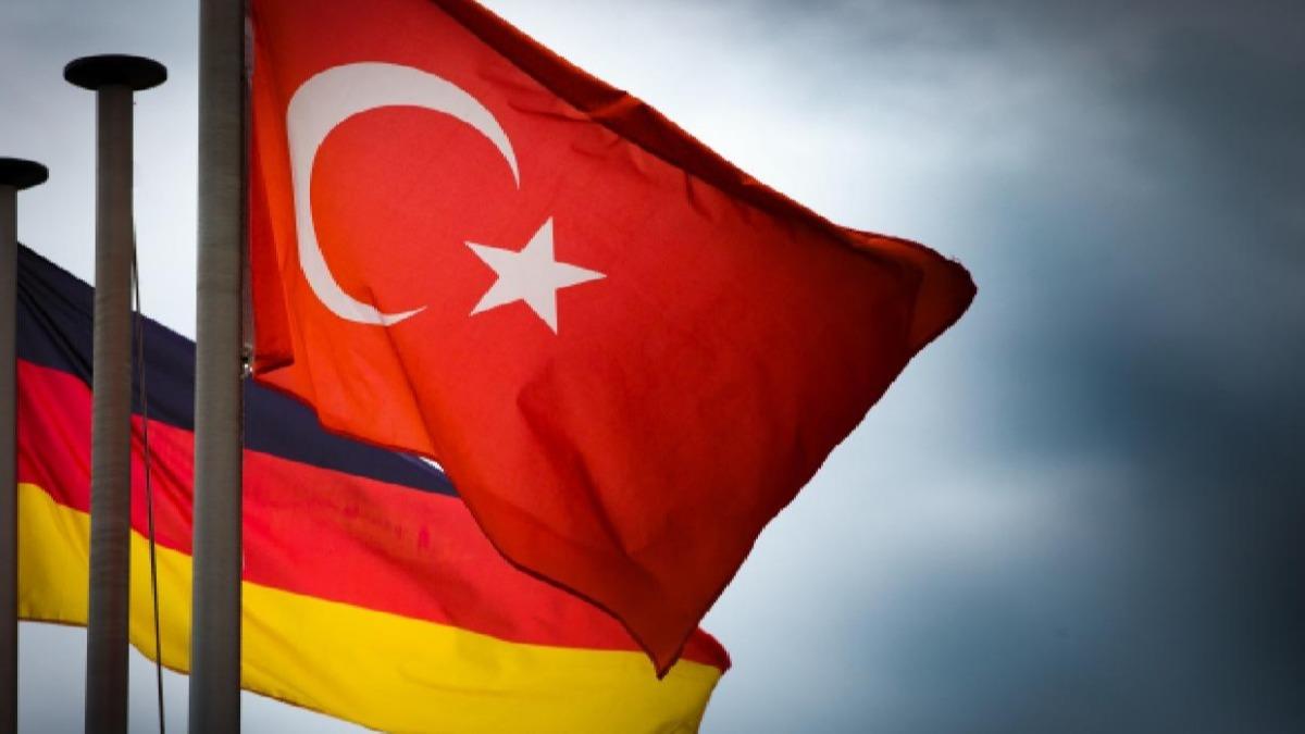 PKK'dan skandal bavuru! Trkiye-Almanya hatt kzacak