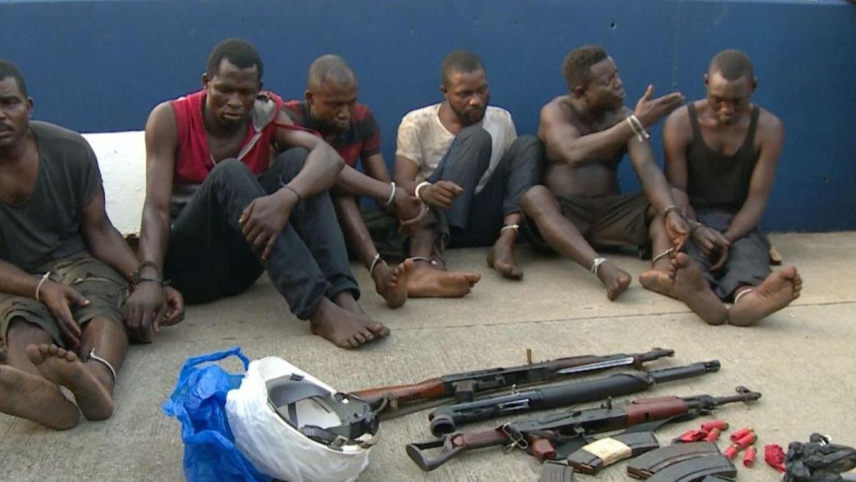 Silahl etelerce rehin alnan Nijeryal 15 kii kurtarld