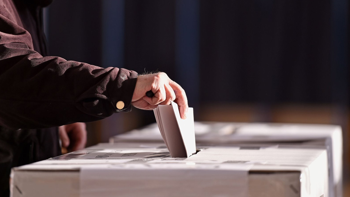 G�ney Osetya, Rusya'ya kat�lmak i�in referanduma gidecek