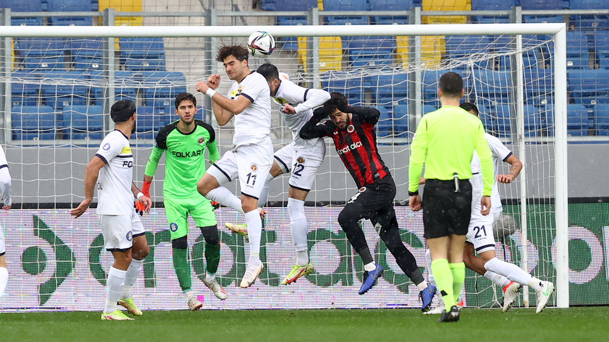Menemenspor'a Gen�lerbirli�i ma��nda k�mede kalmak i�in 1 puan bile yetmeyebilir