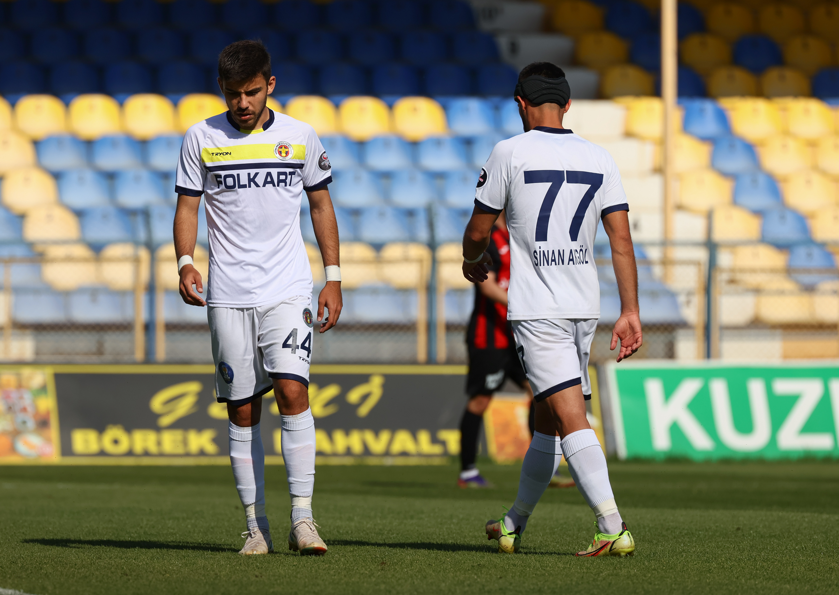Menemenspor, Gen�lerbirli�i'ne yenilerek k�me d��t�