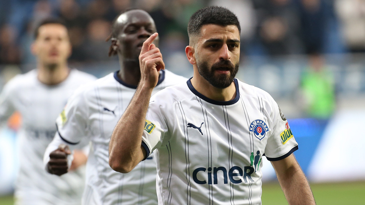 Umut Bozok i�in S�per Lig devi harekete ge�ti! Rakam belli oldu