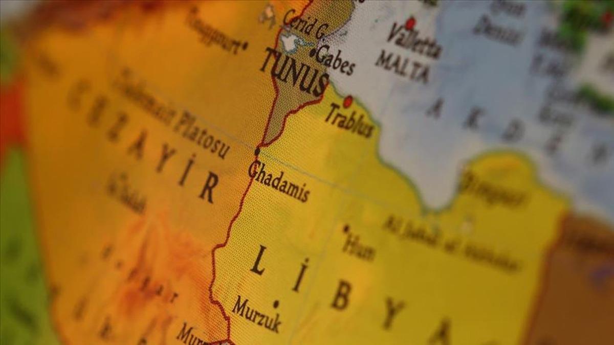 Cezayir, Libya krizinde Dibeybe hkmetine destek olarak net duru sergiliyor