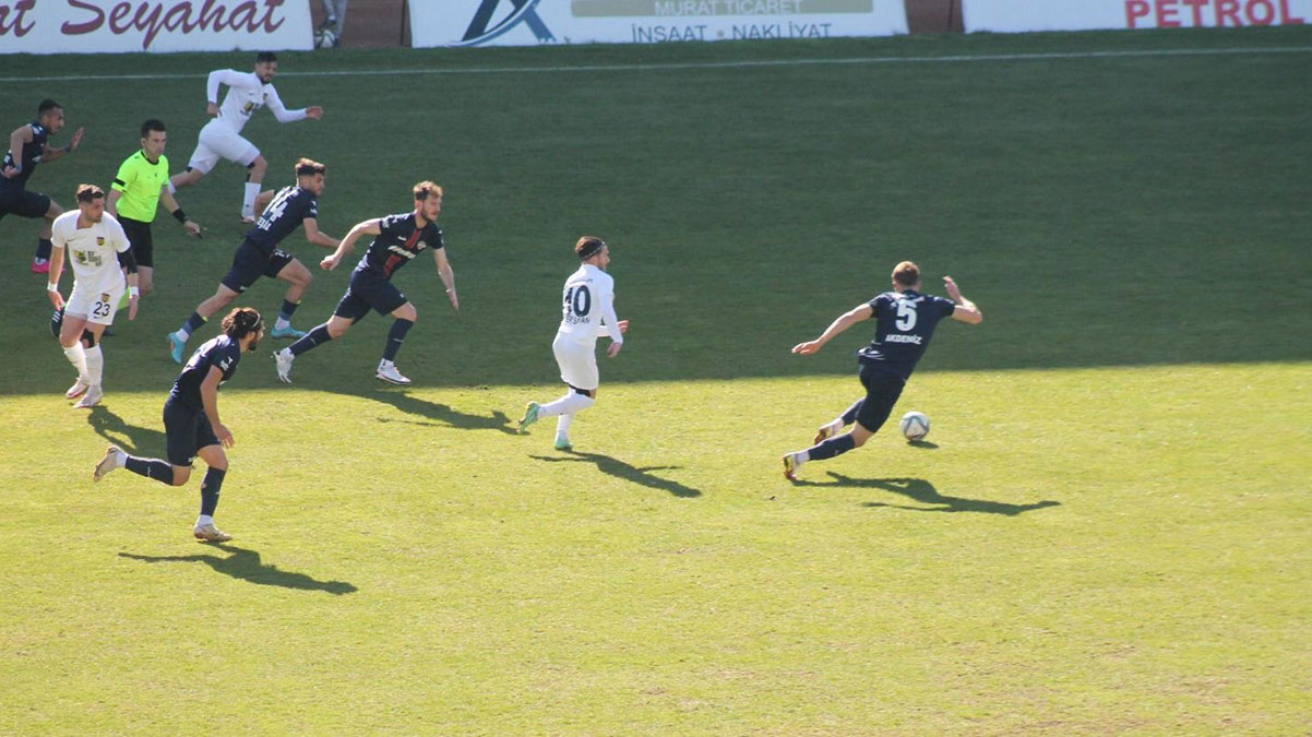 1461 Trabzon'u eleyen Bayburt �zel �darespor yar� finalde