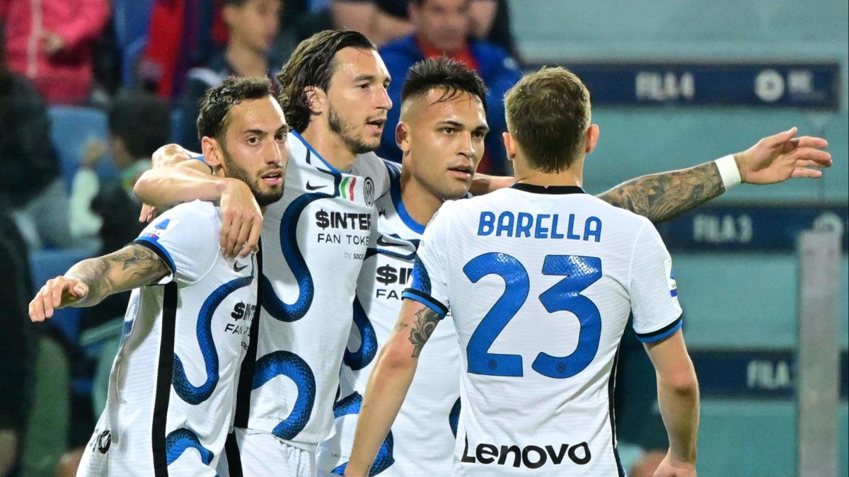Inter, Cagliari'yi 3 golle geerek ampiyonluk umudunu son haftaya tad