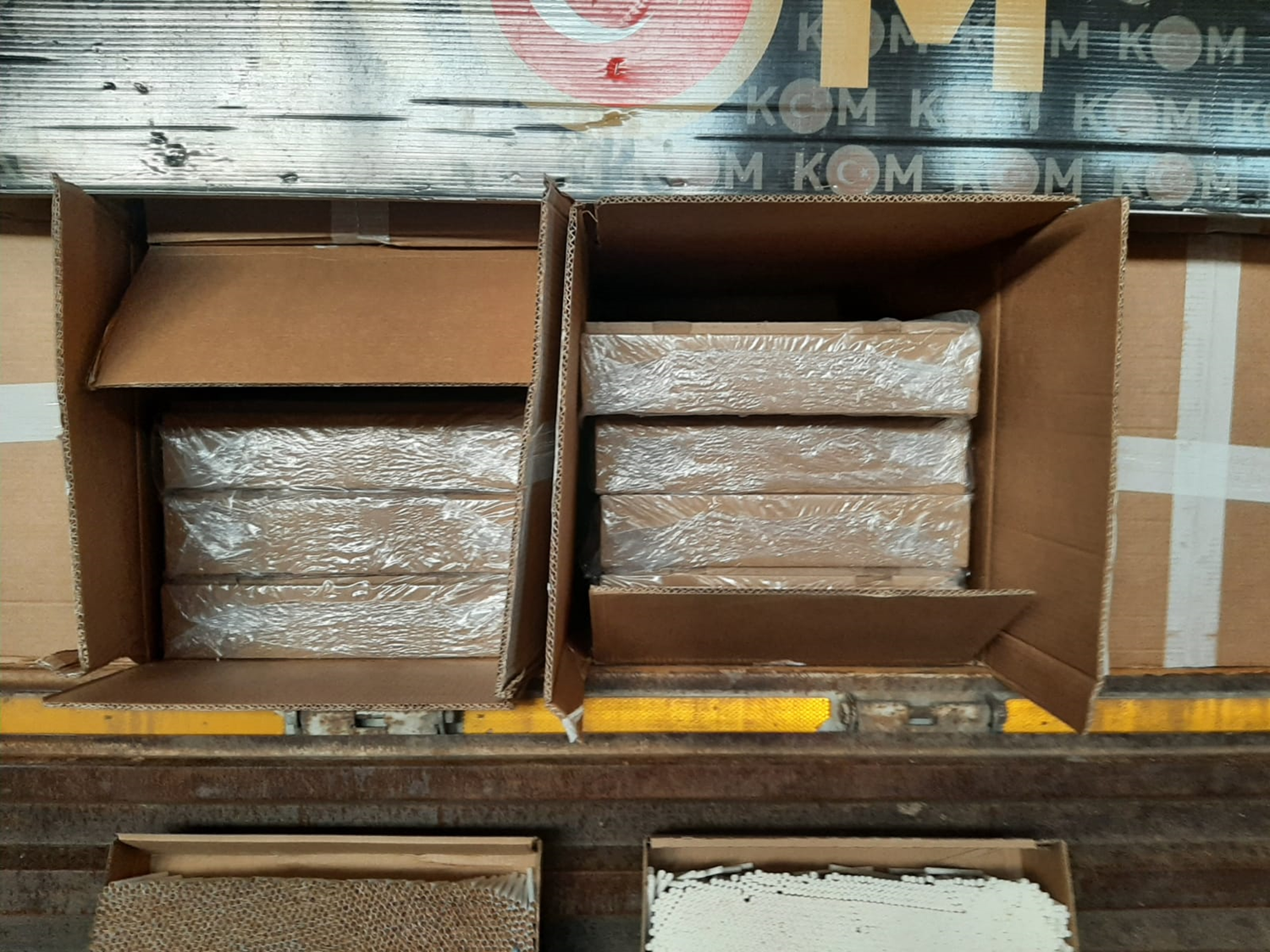 Adana'da ka�ak makaron operasyonu