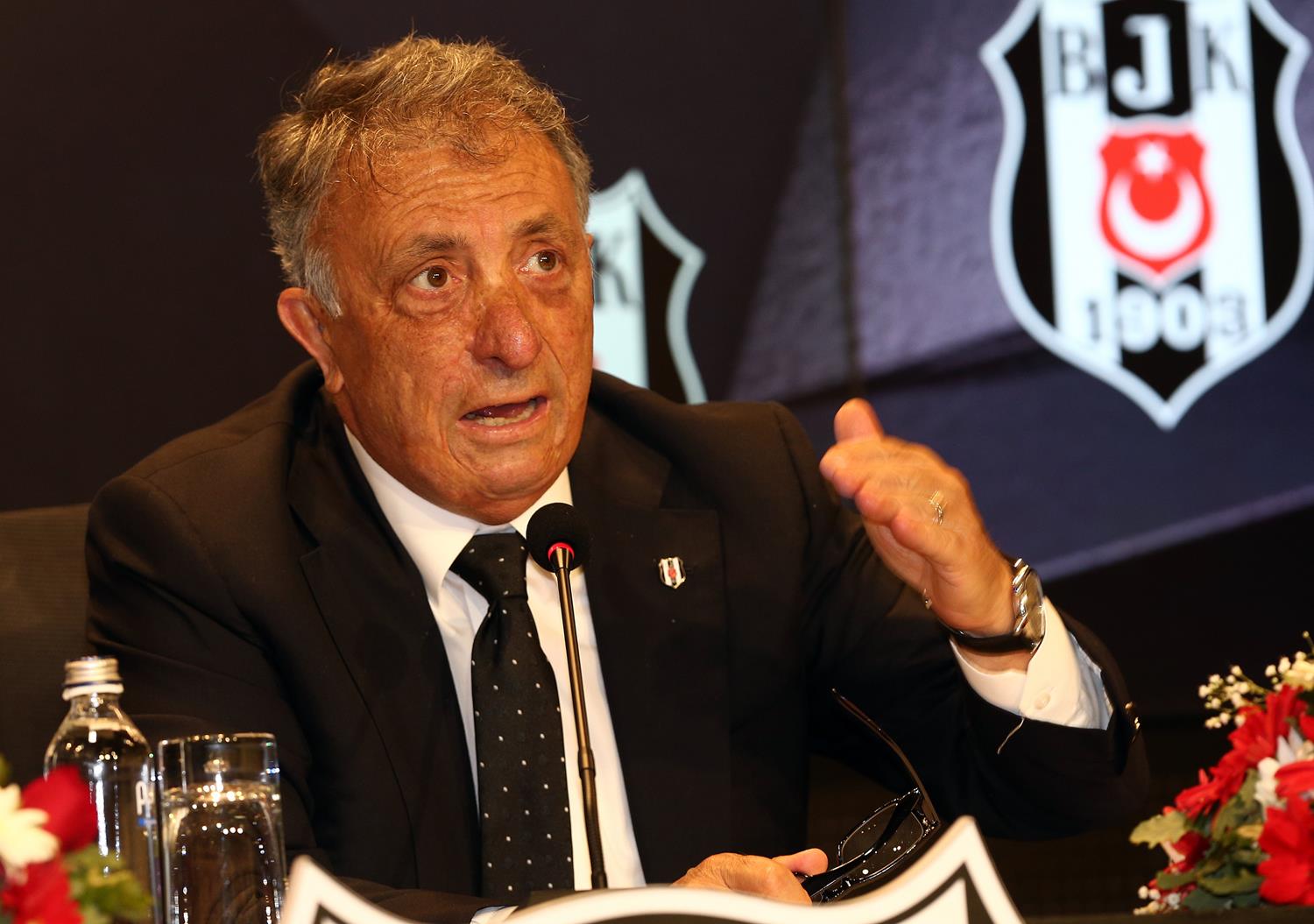 Ahmet Nur �ebi'den Atiba Huthcinson ve Domagoj Vida a��klamas�