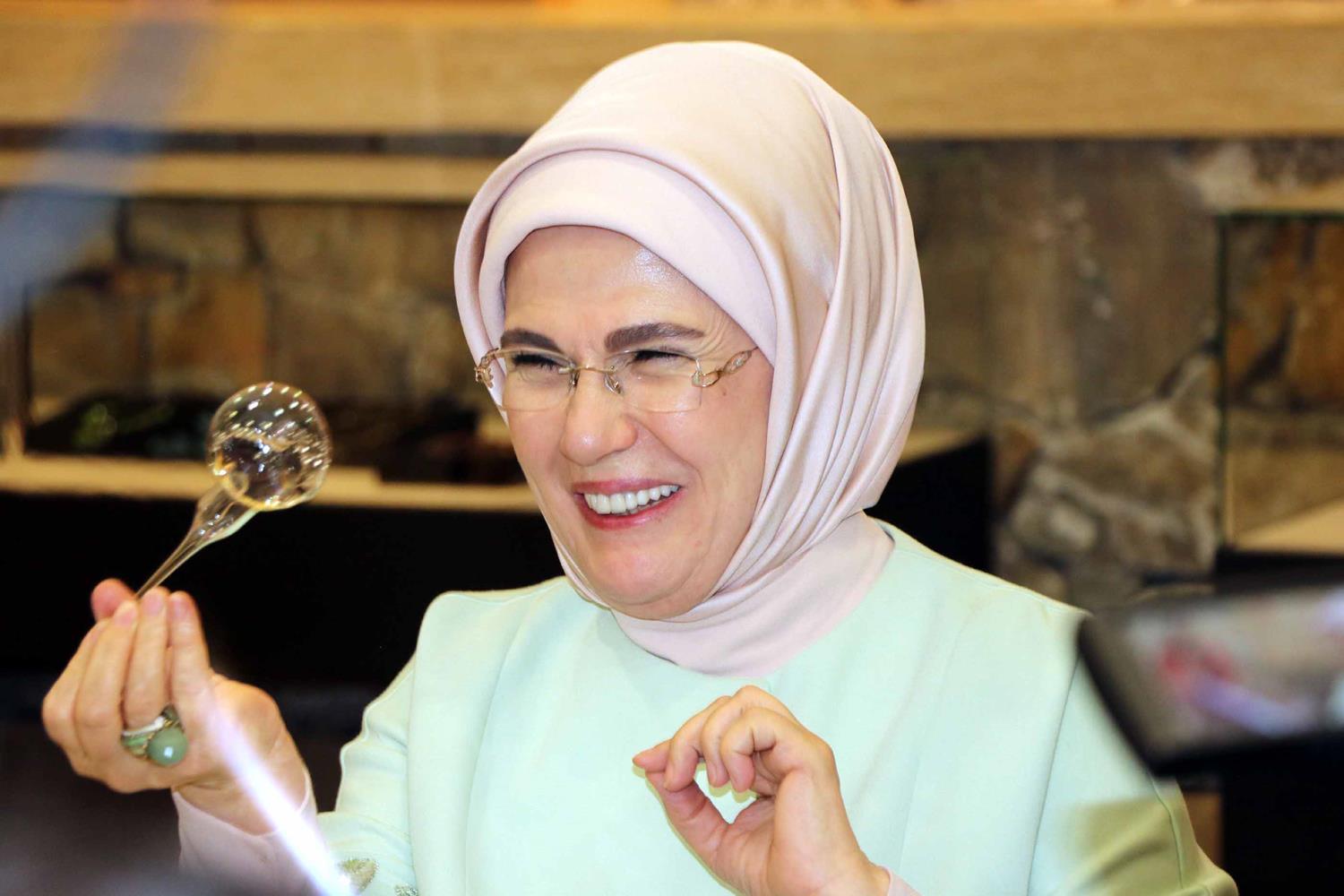 Emine Erdo�an: M�zeler, halk e�itiminin �nemli bir merkezi