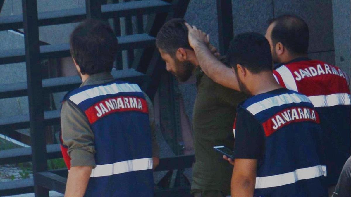 stinaf, gri kategorideki PKK'l terrist ile 6 sana verilen cezay bozdu