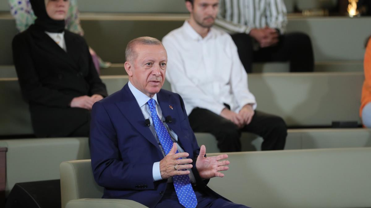 Cumhurbakan Erdoan: NATO ierisinde terr rgtlerinin olmasn kabullenemeyiz