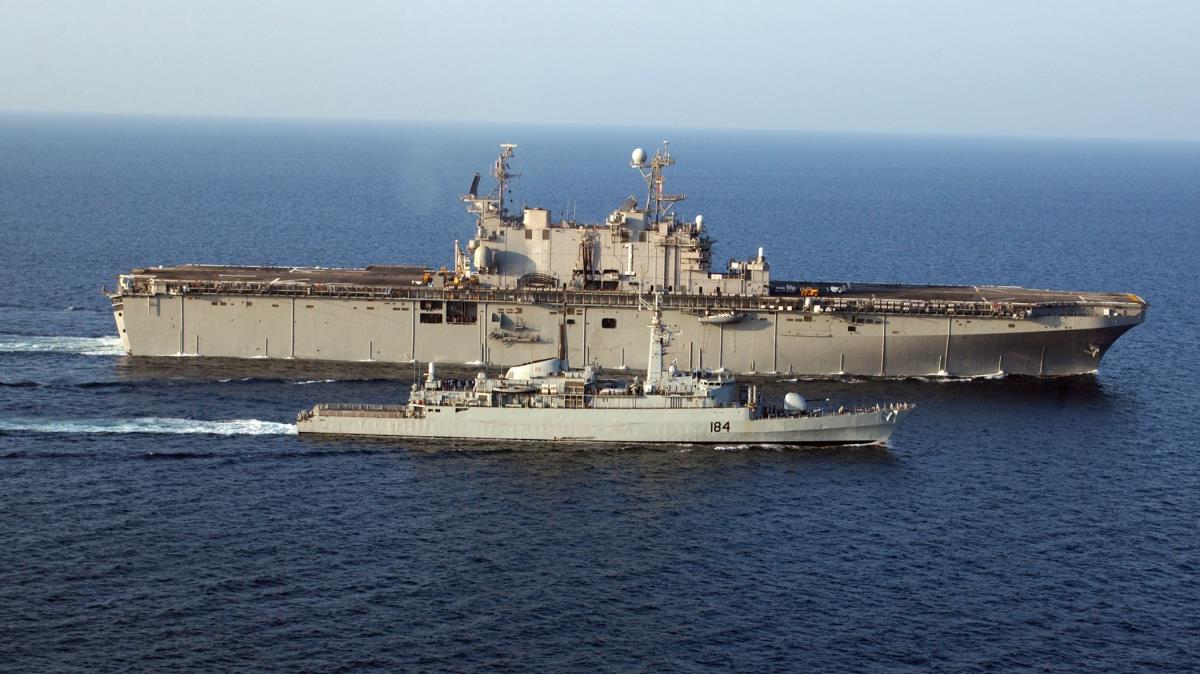 'PNS Badr' Pakistan Deniz Kuvvetleri'ne teslim edilecek