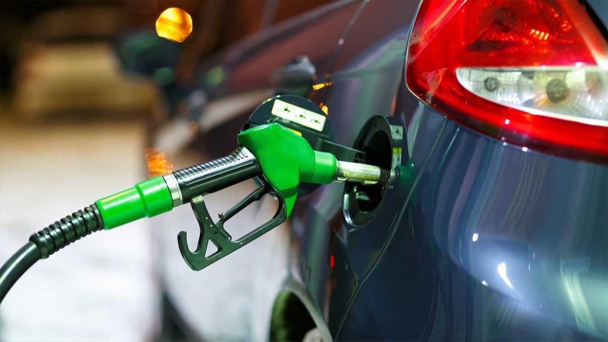 Petrol zengini bile baa kamyor! Benzin fiyat tarihi rekor krd