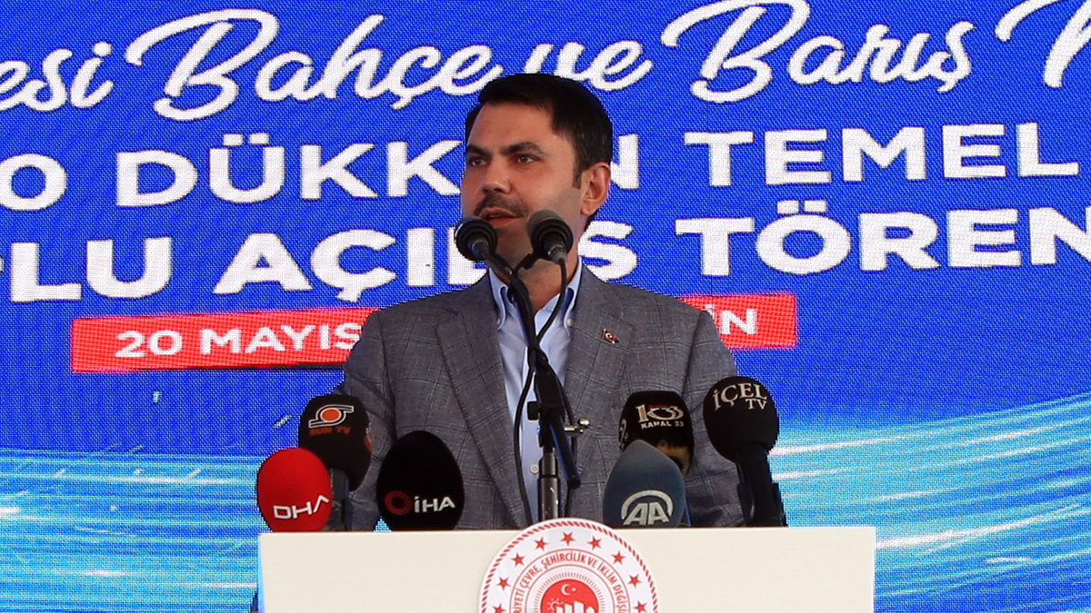 'Hazmedemiyorlar!' Bakan Kurum: Biz k�ymetli gen�lerimizle y�r�meye devam edece�iz