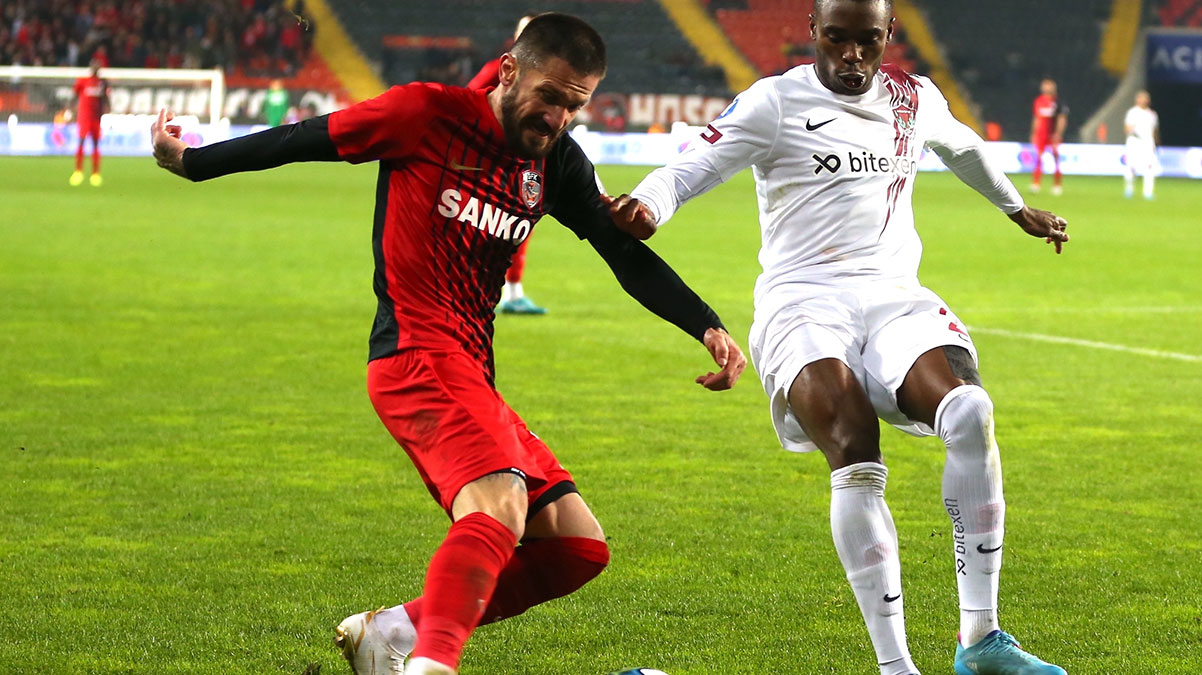 O�uz Ceylan, Gaziantep FK'dan ayr�ld�