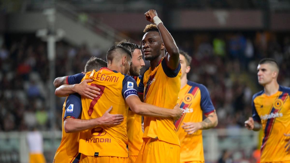 Roma deplasmanda Torino'yu 3 golle devirdi