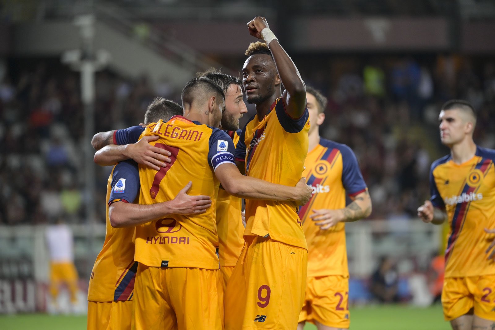 Roma deplasmanda Torino'yu 3 golle devirdi