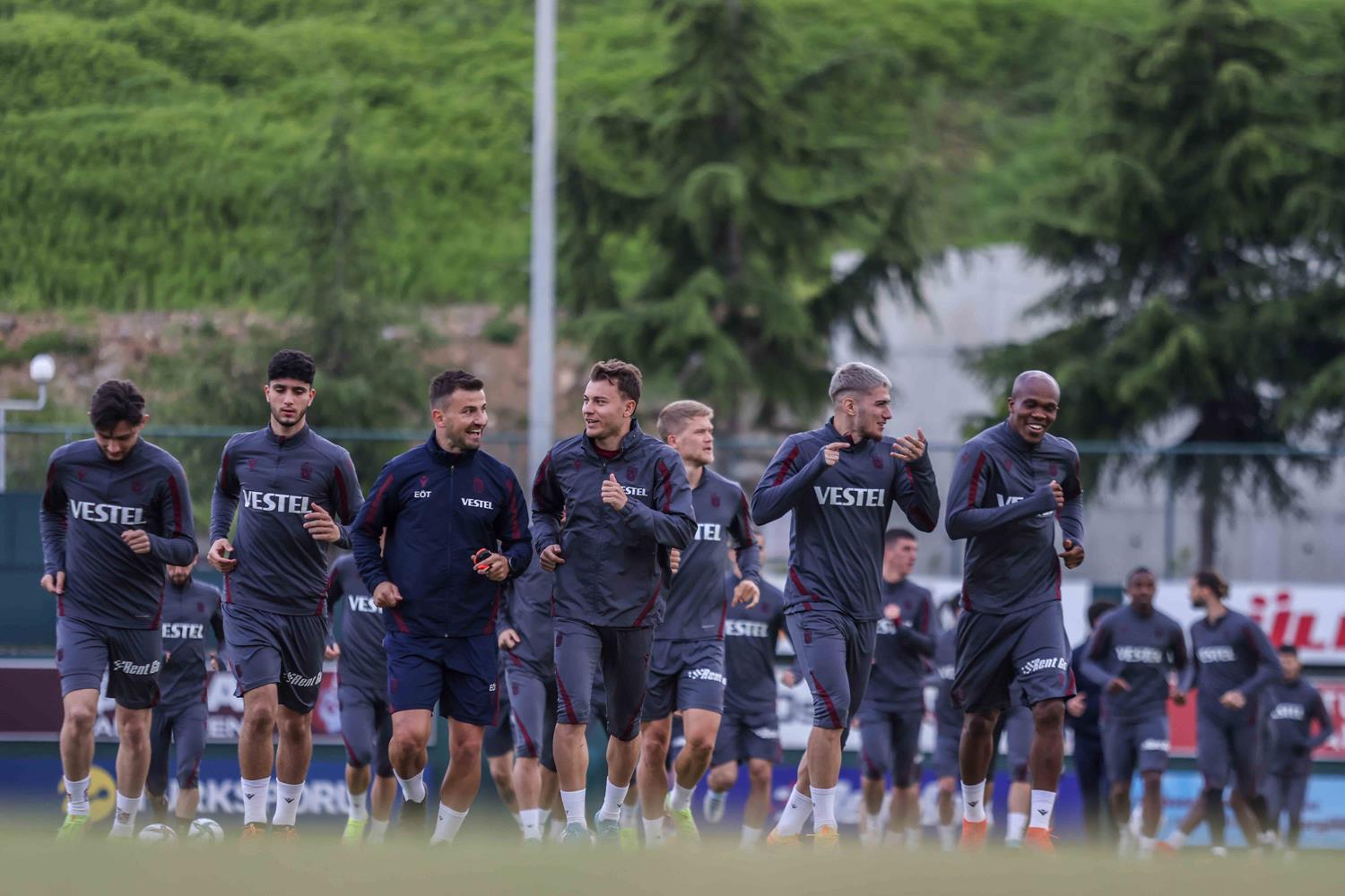 Trabzonspor, Ba�ak�ehir ma��na 6 eksikle ��kacak