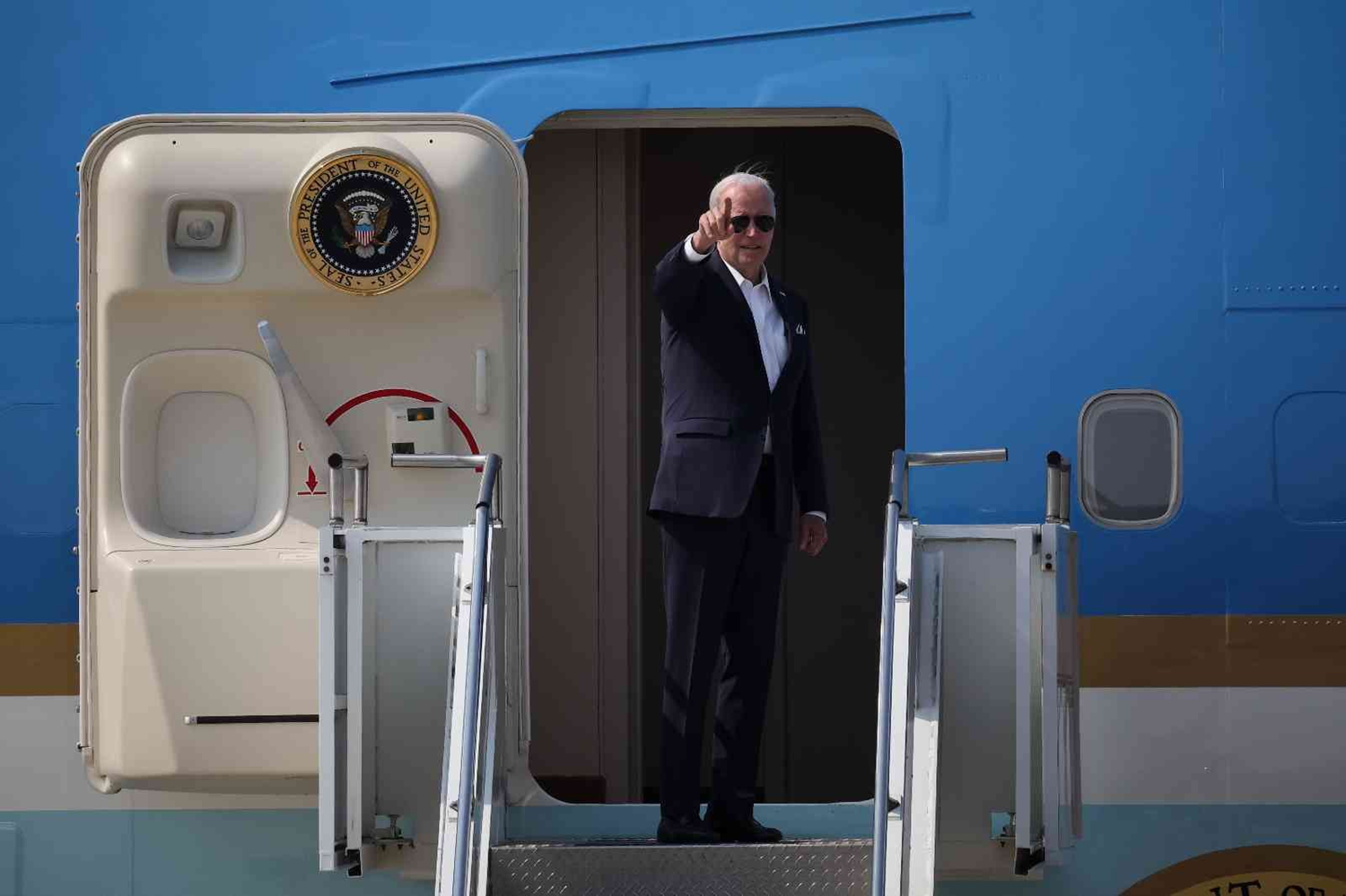 Biden'dan maymun �i�e�i vir�s� a��klamas�