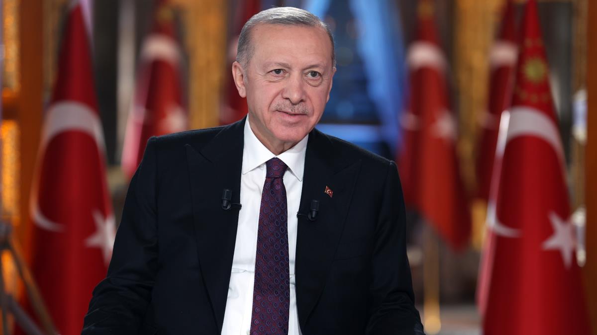 Cumhurbakan Erdoan'dan VakfBank Kadn Voleybol Takm'na tebrik