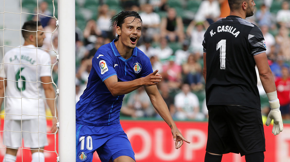 Getafe'de 'sezonun en iyi futbolcusu' Enes �nal