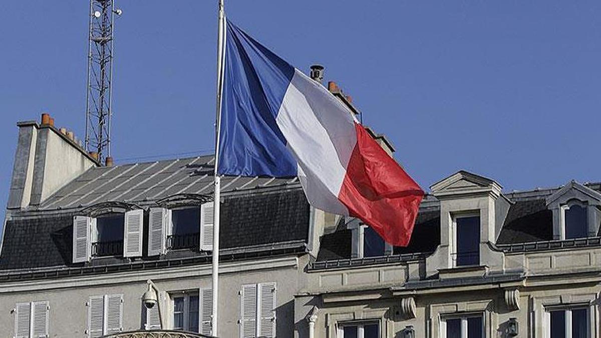 ''Haiti'den alnan haralarla Paris'i ina ettiler''