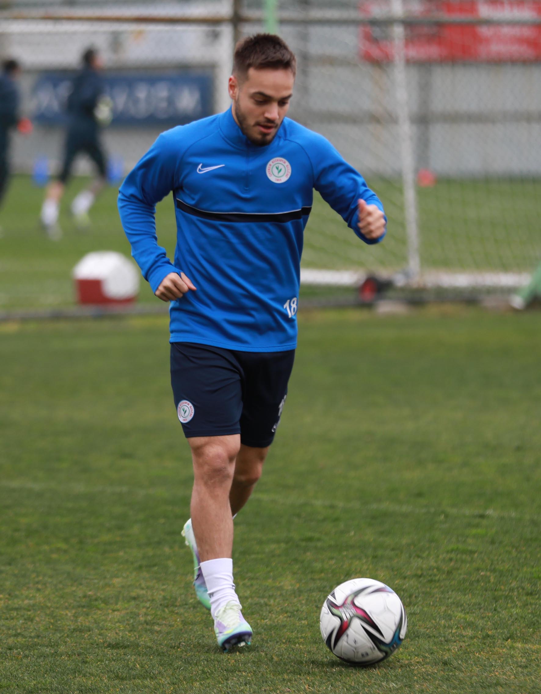Yusuf Sar�, �aykur Rizespor'dan ayr�ld�