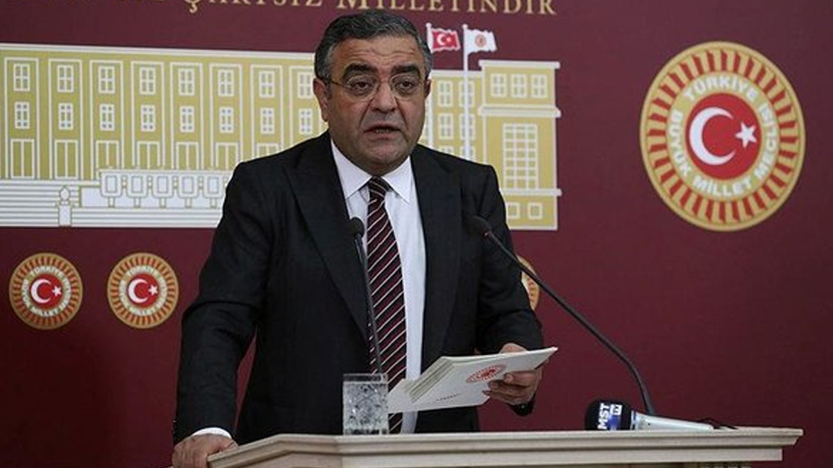 Sezgin Tanr�kulu'ndan Gaziantep'teki canl� bomba olay� ile ilgili akla ziyan a��klama