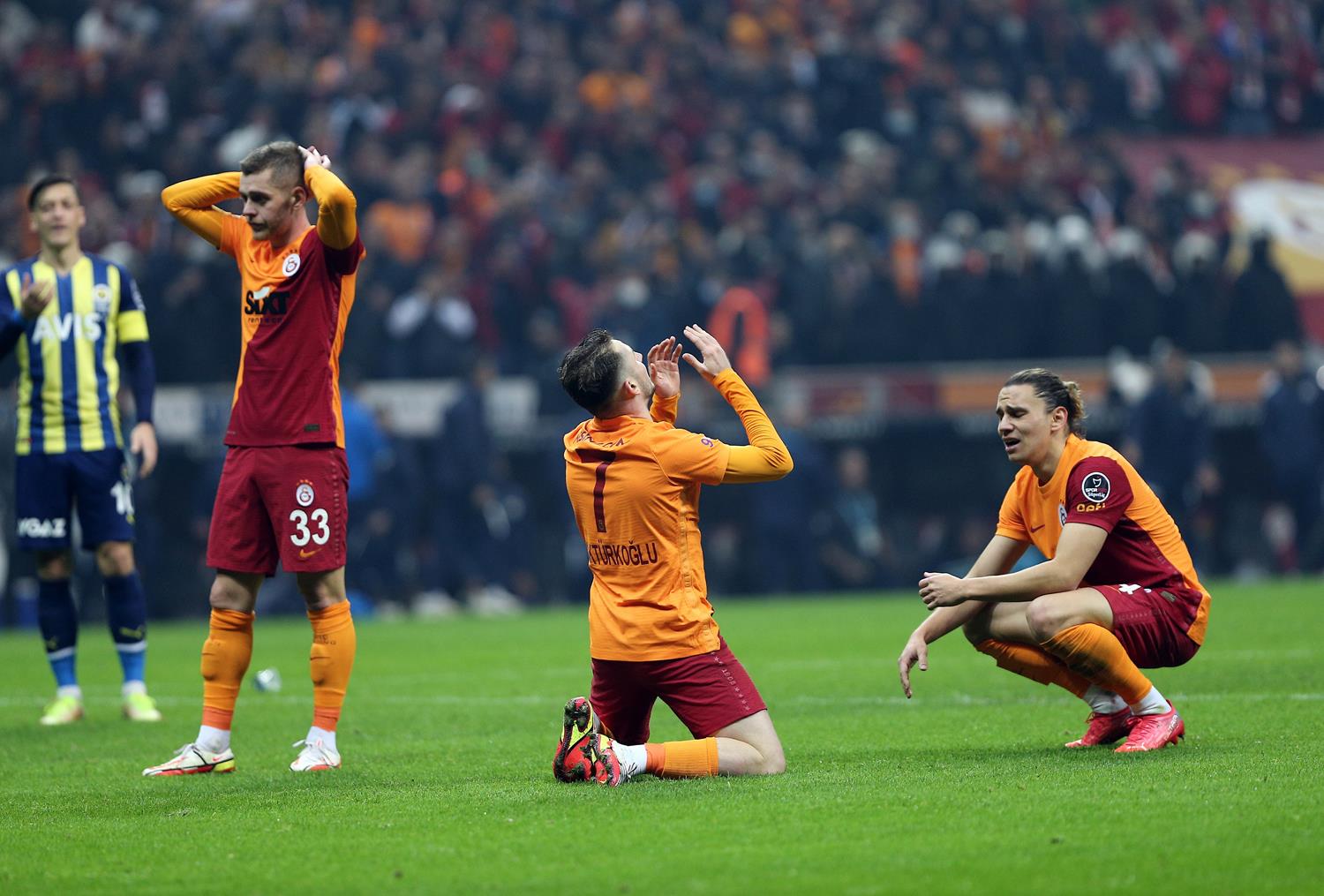 S�per Lig'i 13. s�rada bitiren Galatasaray istatistiklerde de s�n�fta kald�
