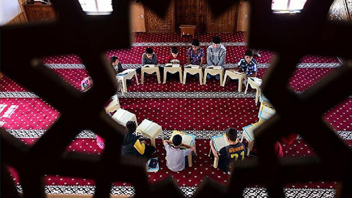 Namaza gidecek �ocuklara verilecek bisiklet Cumhuriyet ve S�zc�'n�n zoruna gitti