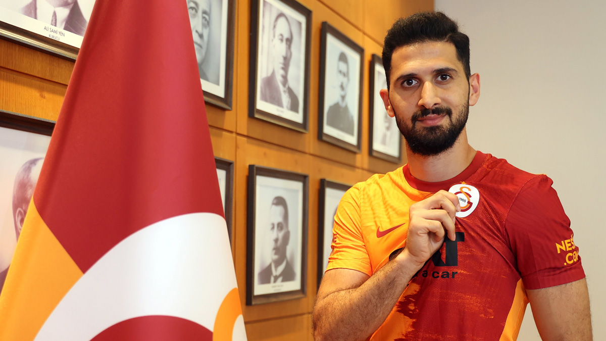 Emre Akbaba herkesi ters k��eye yat�rd�! Bitti bu i�: ��te yeni adresi...