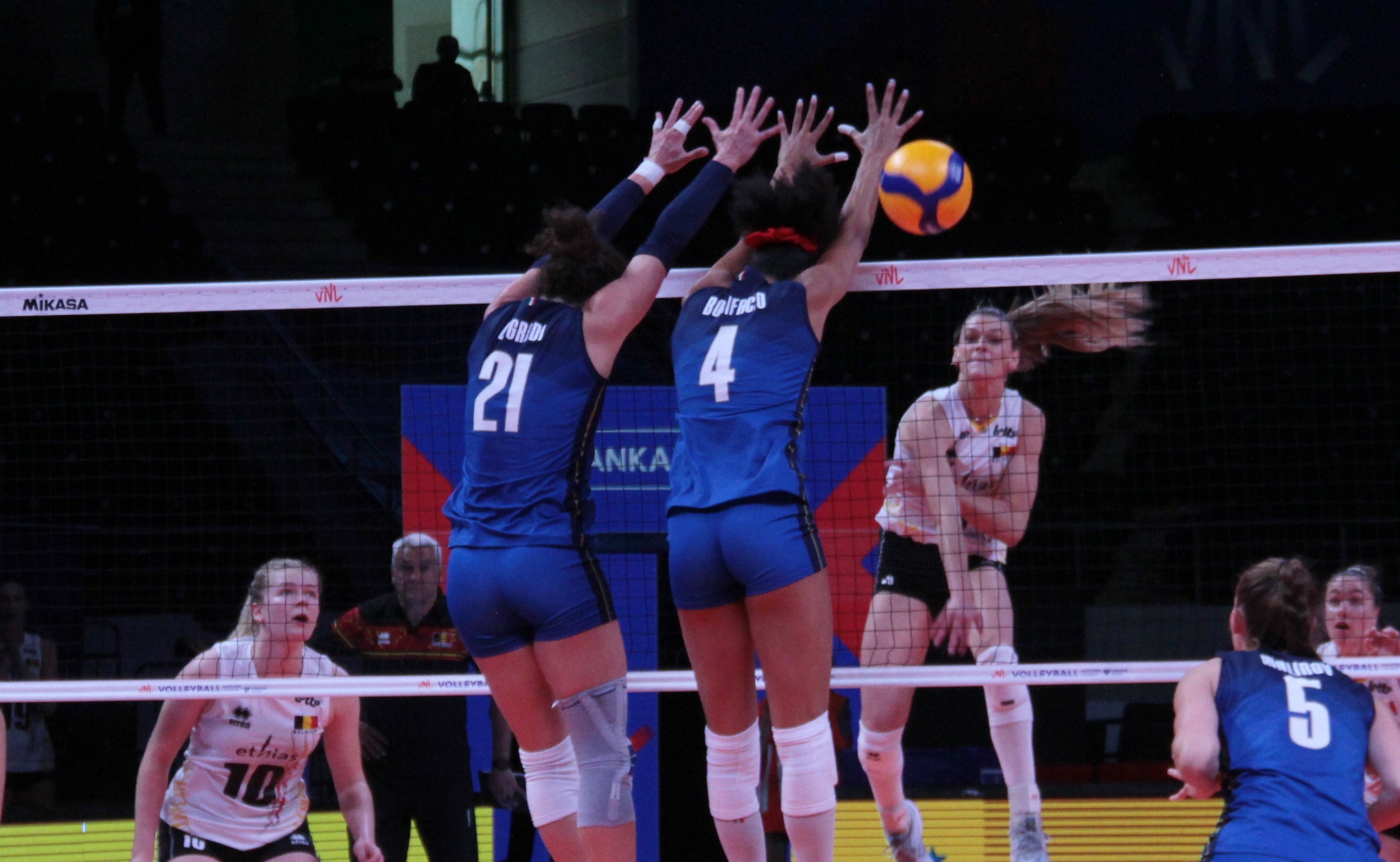 Bel�ika, �talya'y� 3-1 ile ge�ti