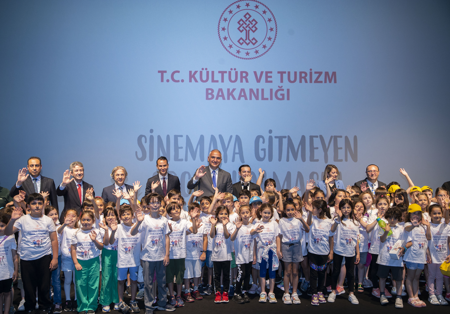 Sinemaya gitmeyen �ocuk kalmayacak