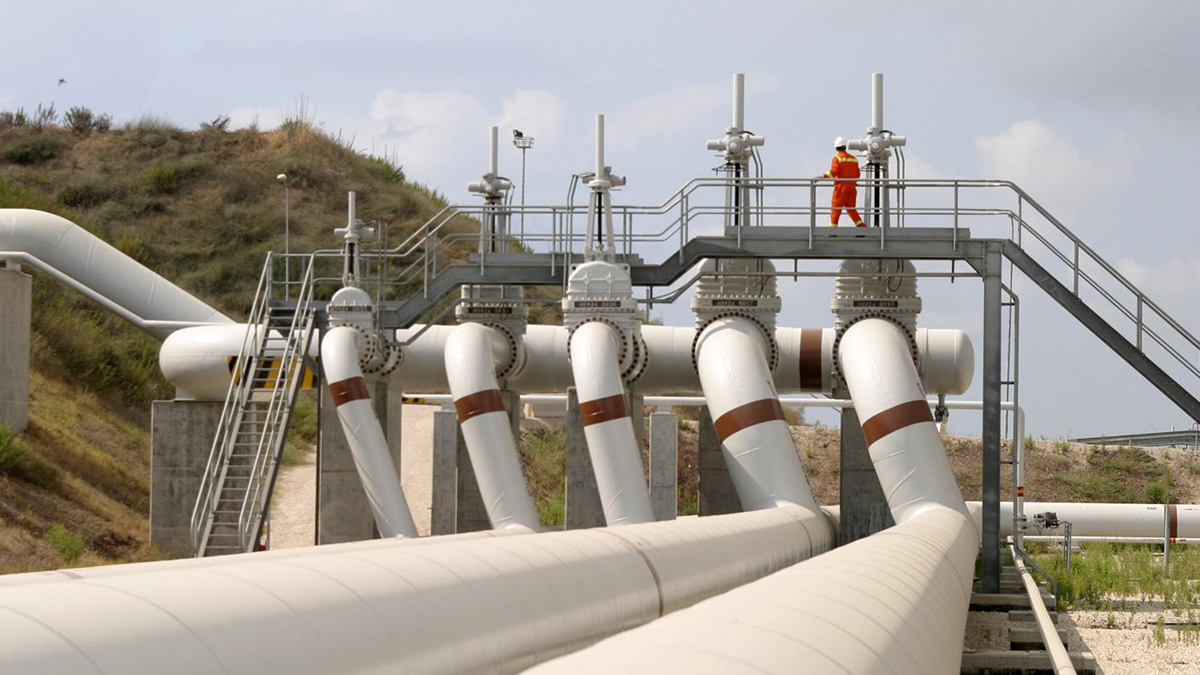 SOCAR duyurdu: T�rkiye'den ge�iyor! Petrol ve do�al gazda rekor y�kseli�