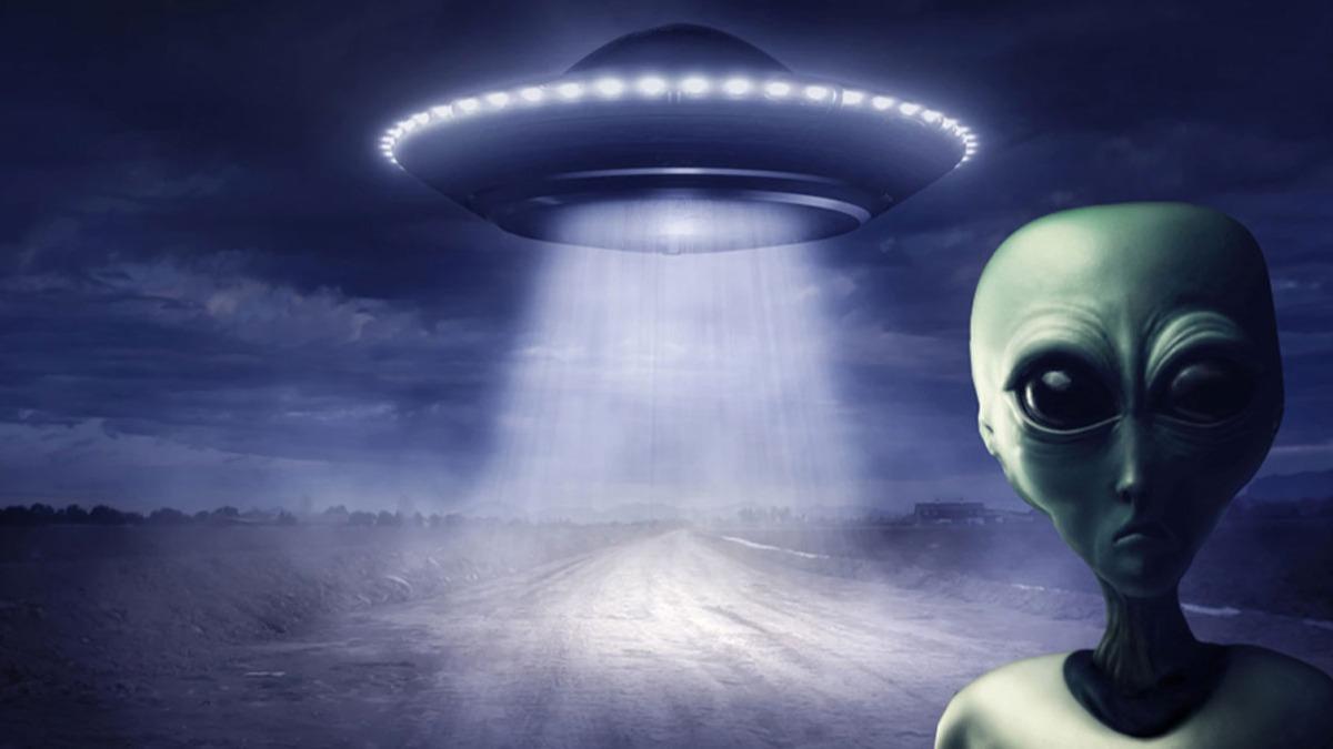 'Uzayl yaamnn yzde 100 kant' dedi! Ortal kartran UFO grnts