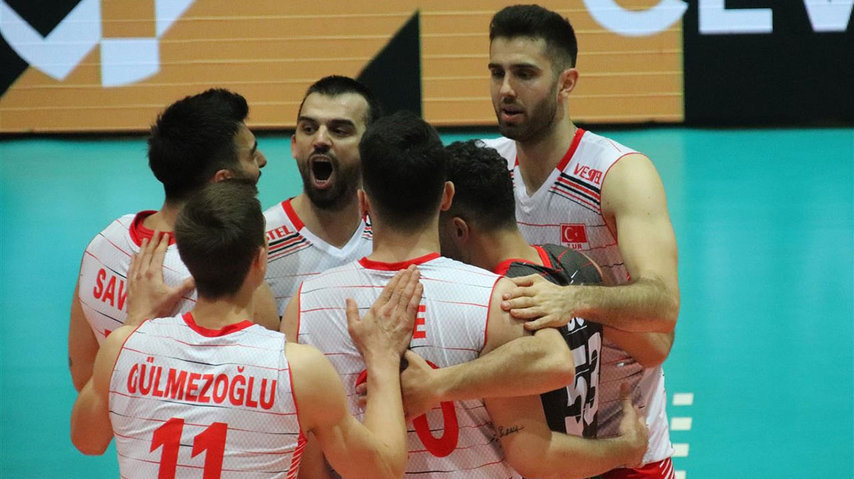 A Milli Erkek Voleybol Tak�m� d�rtl� finallere kald�