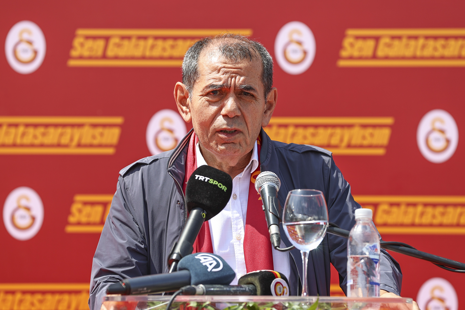 Dursun �zbek: Hedefimizde k���lmek yok