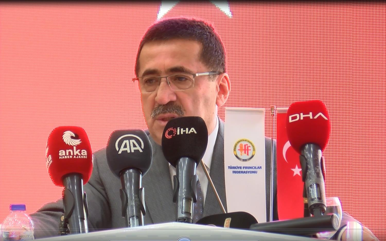 Bakan Yard�mc�s� Pakdil: Beklentimiz hububat �retiminde art��