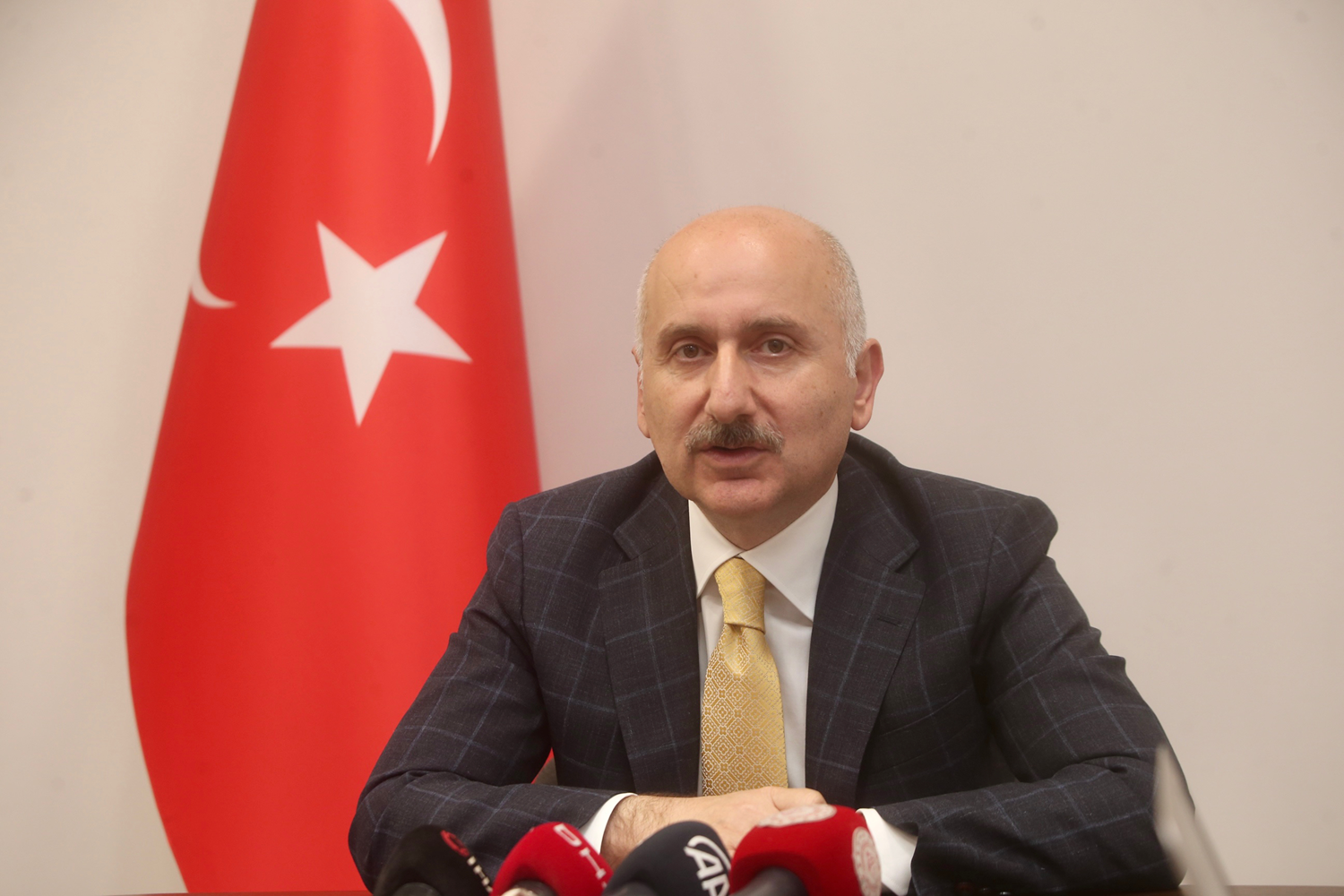 Bakan Karaismailo�lu: T�rkiye, k�resel lojistik bir s�per g�� olma yolunda